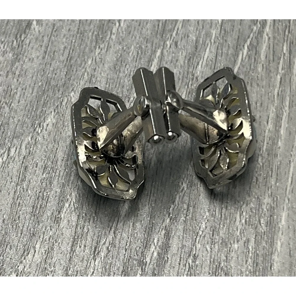 Vintage White‎ & Turquoise Color Cabochon Silver Tone Cufflinks Fashion Jewelry